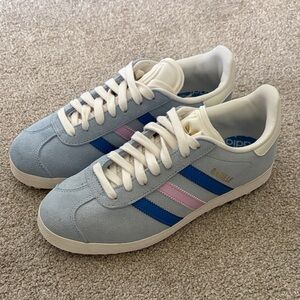 Adidas Gazelle women’s spikeless Golf shoes